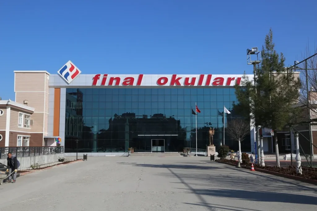 Final Okulları